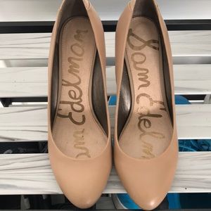 Gently used nude heels